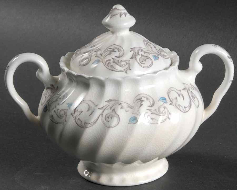 Encore Sugar Bowl & Lid by Johnson Brothers-1