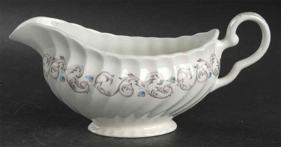 Encore Gravy Boat by Johnson Brothers-1