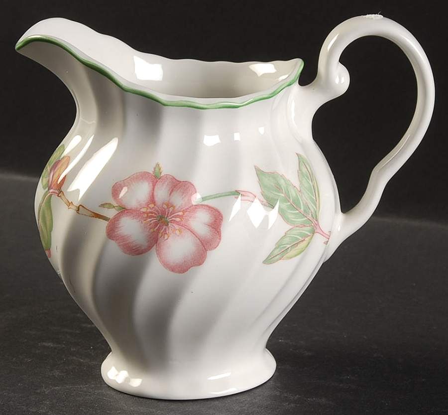 English Rose (Regency, Floral Vine) Creamer by Johnson Brothers-1