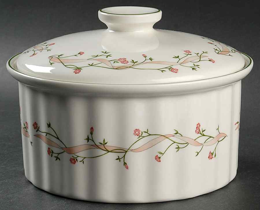 Eternal Beau 2 Qt Round Covered Casserole by Johnson Brothers-1