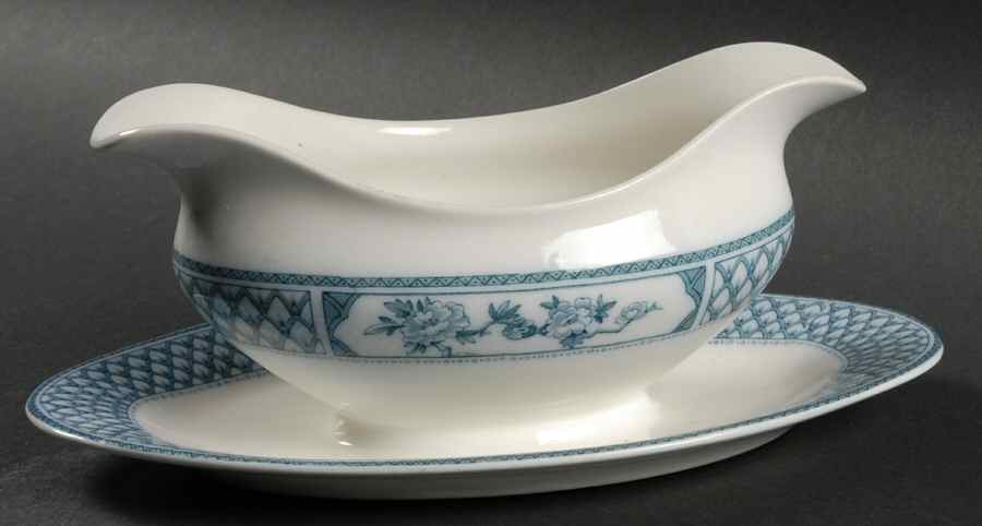 The Exeter Gravy Boat with Attached Underplate by Johnson Brothers-1