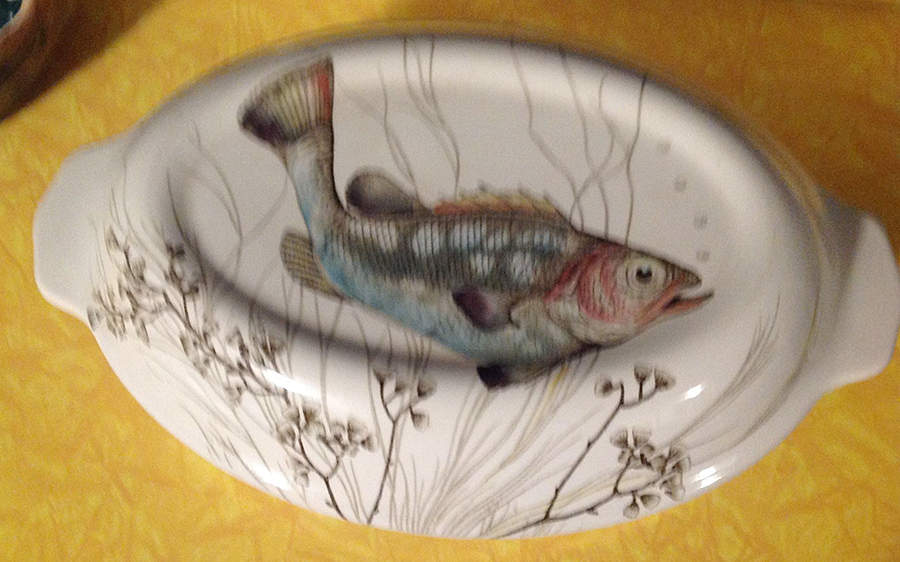 FISH (CREAM) Lid for 2 Quart Oval Covered Casserole by Johnson Brothers-1