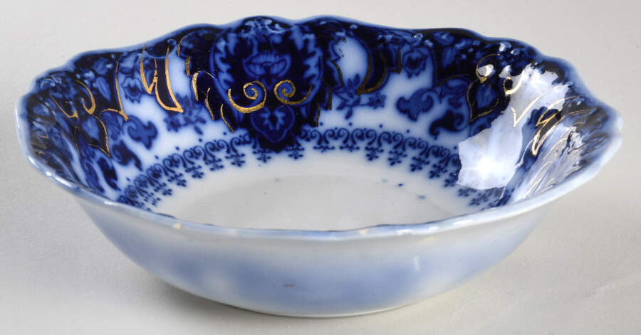 Florida (Flow Blue, Gold Accents) Coupe Cereal Bowl by Johnson Brothers-1