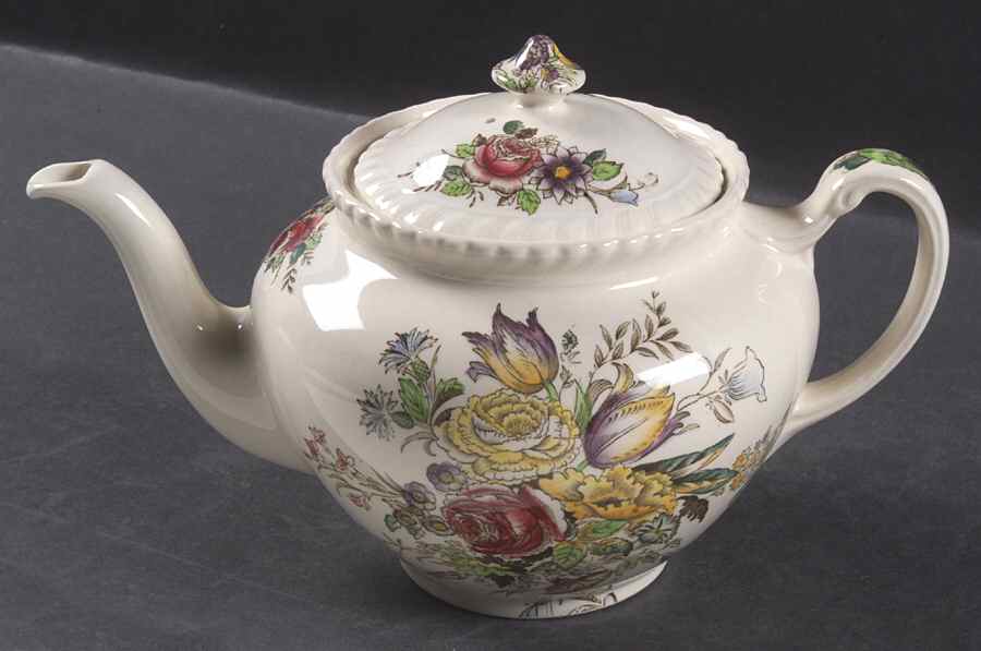 Garden Bouquet Teapot & Lid by Johnson Brothers-1
