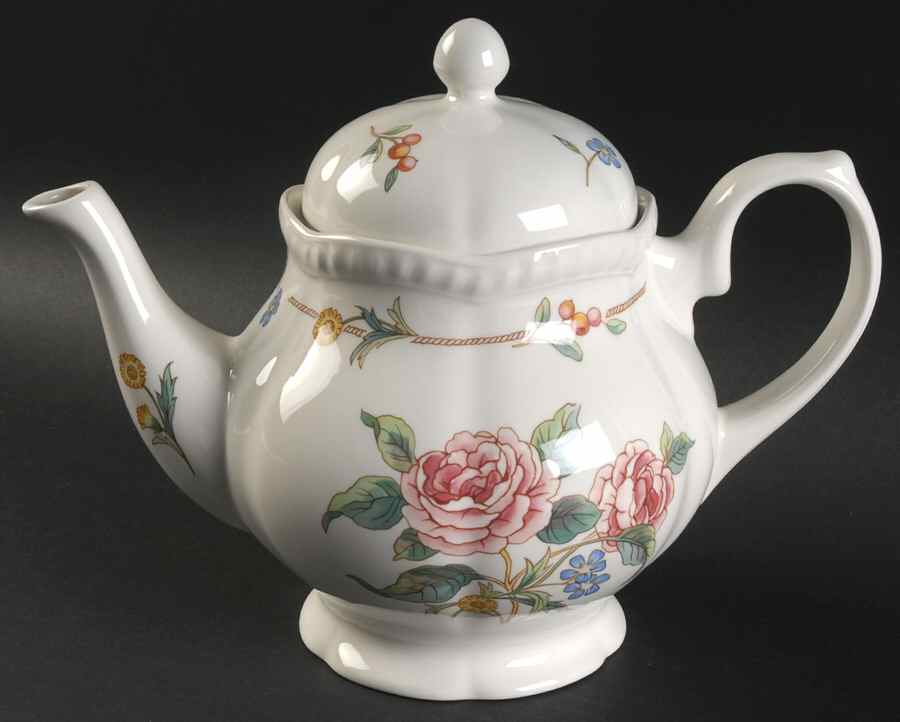 Garden Party Teapot & Lid by Johnson Brothers-1