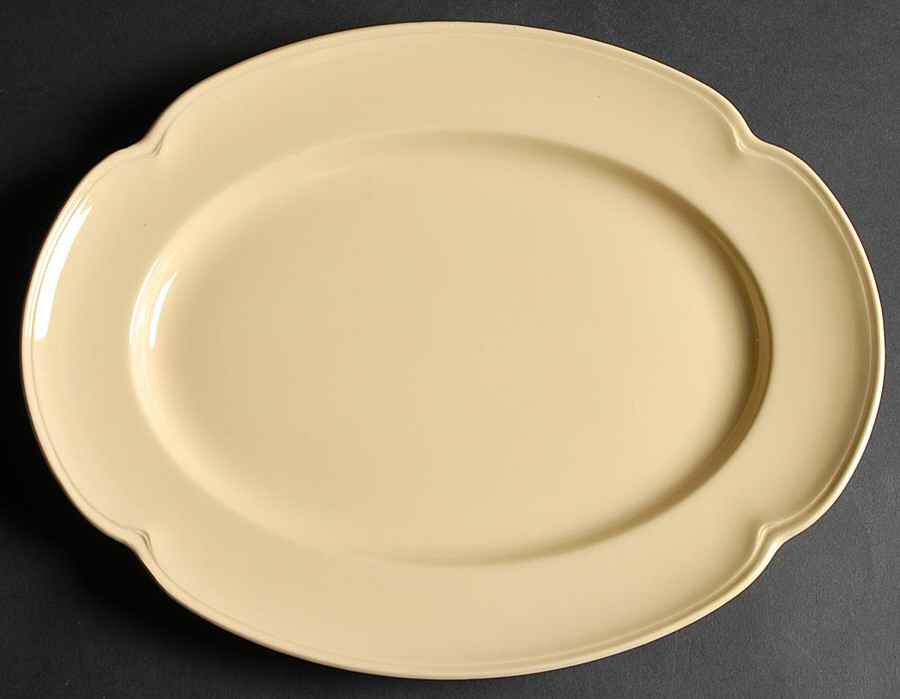 Goldendawn 14" Oval Serving Platter by Johnson Brothers-1