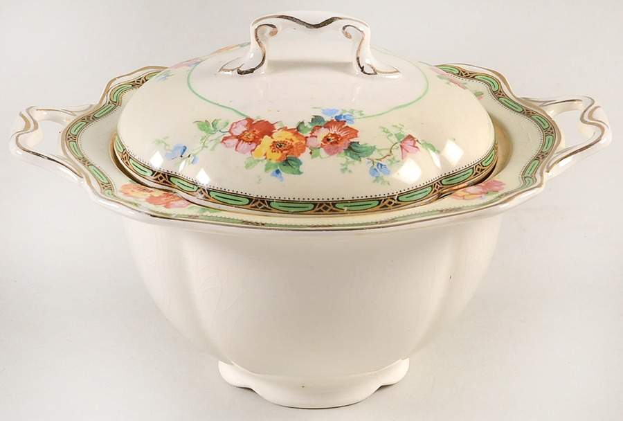 The Grafton Sugar Bowl & Lid by Johnson Brothers-1