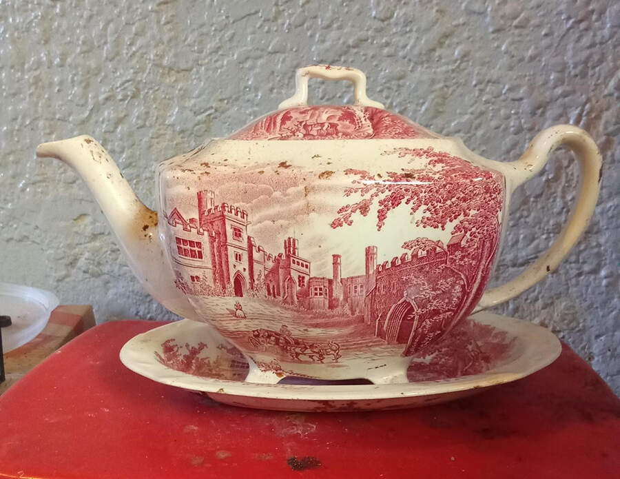 Haddon Hall Pink Teapot & Lid by Johnson Brothers-1
