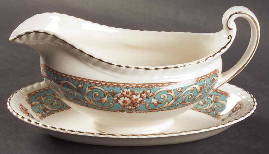 Hampton Gravy Boat & Underplate/Relish by Johnson Brothers-1