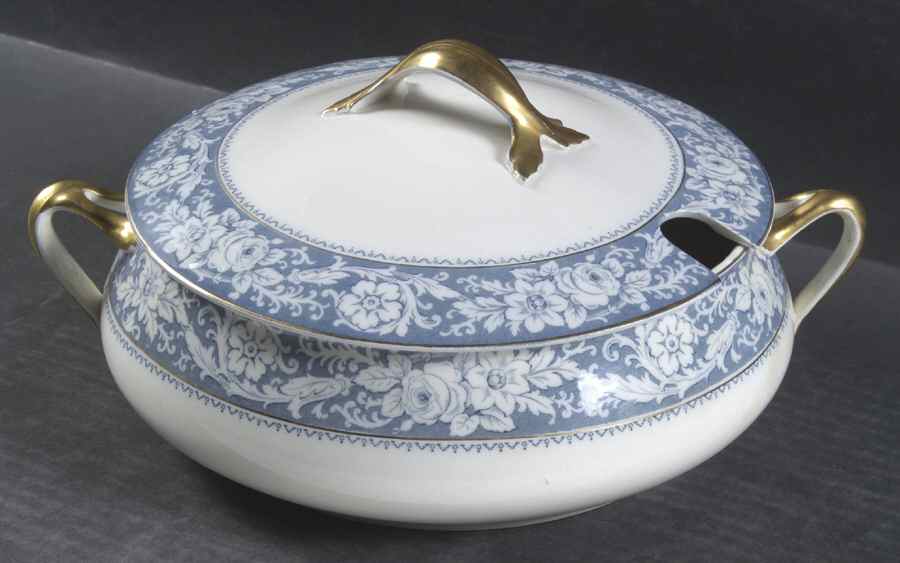 Henley Blue Tureen &  Lid by Johnson Brothers-1