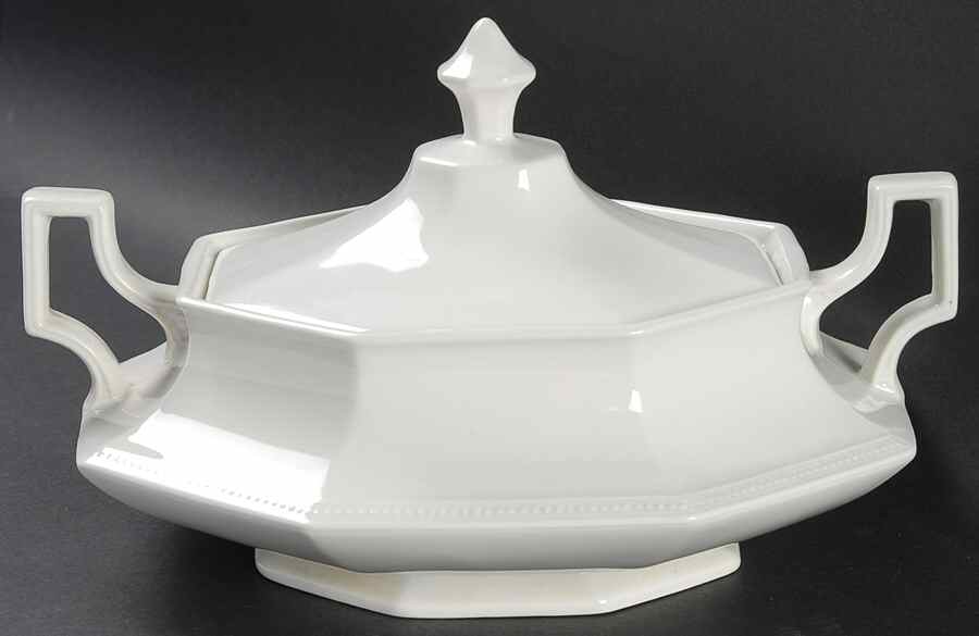 Heritage White ("Made in England" Stamp) Oval Covered Vegetable by Johnson Brothers-1