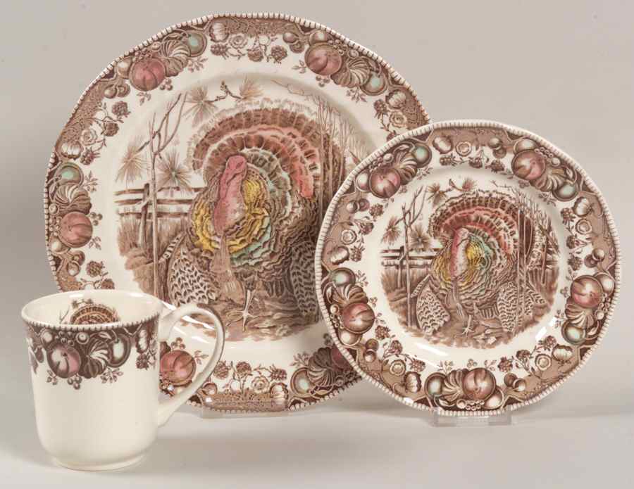 His Majesty (Made in England) 3 Piece Set (Dinner & Salad Plate w/Mug) by Johnson Brothers-1