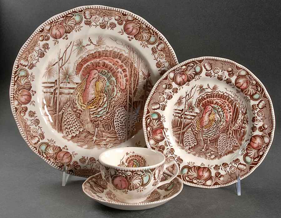 His Majesty (Made in England) 4 Piece Place Setting by Johnson Brothers-1