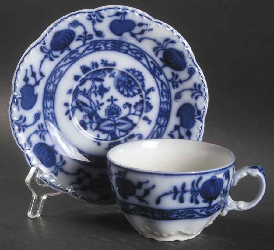Holland (Flow Blue) Flat Cup & Saucer Set by Johnson Brothers-1