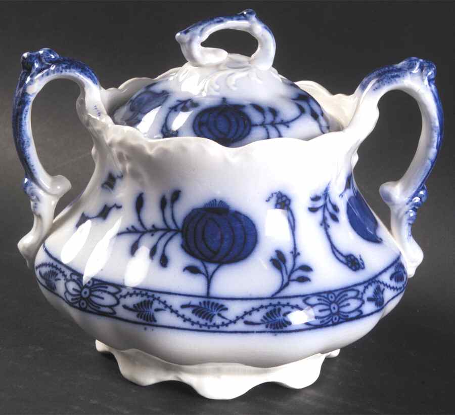 Holland (Flow Blue) Sugar Bowl & Lid by Johnson Brothers-1