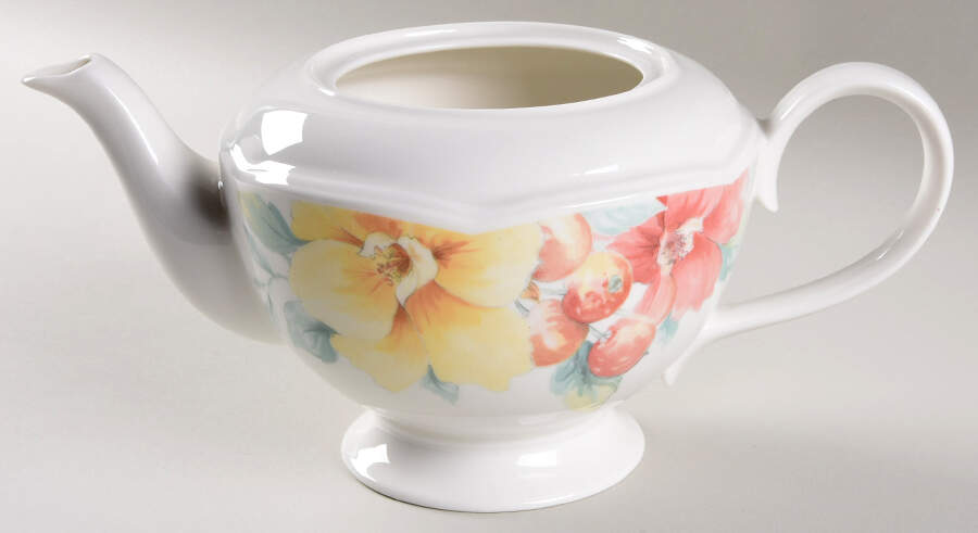 Hyde Park (Scalloped) Teapot No Lid by Johnson Brothers-1