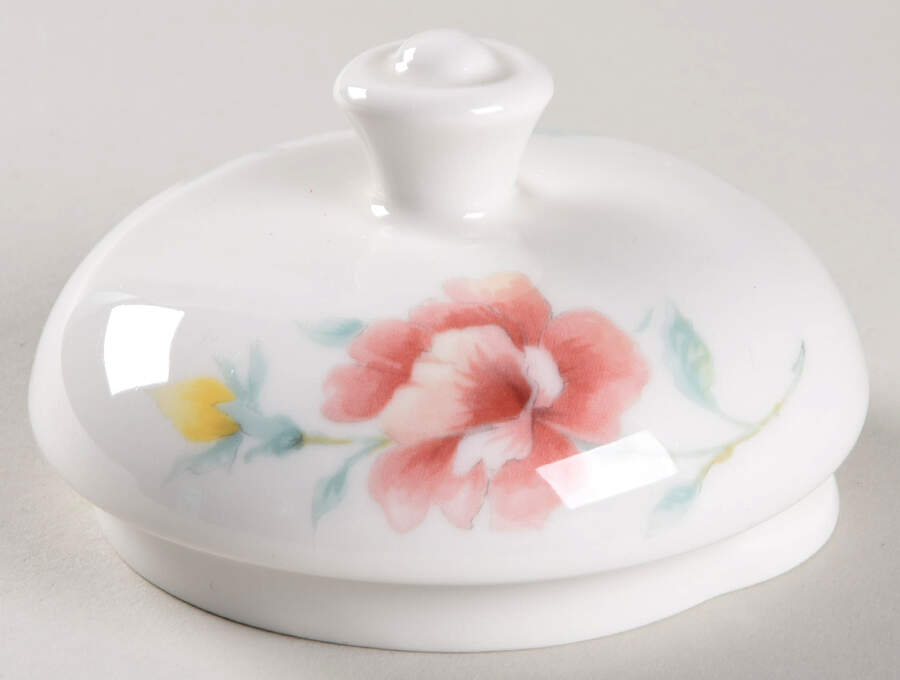 Hyde Park (Scalloped) Lid for Teapot by Johnson Brothers-1