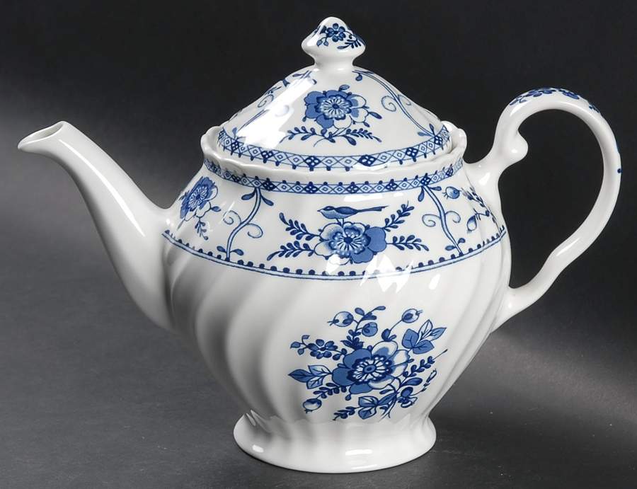 Indies Blue Teapot & Lid by Johnson Brothers-1