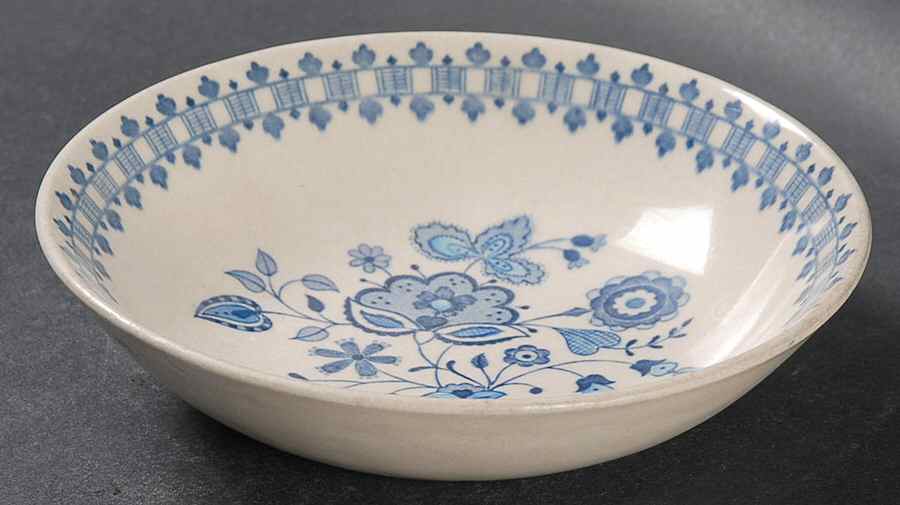 Jamestown Blue (Tan Background) Fruit/Dessert (Sauce) Bowl by Johnson Brothers-1