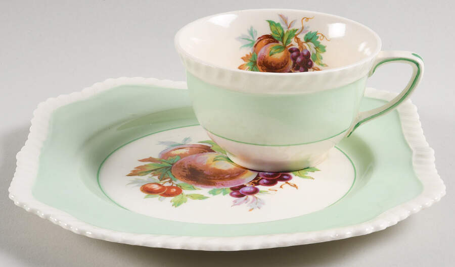 California Snack Plate & Cup Set by Johnson Brothers-1