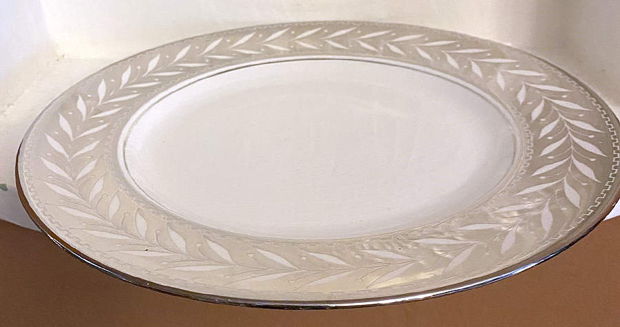 Laurel (Platinum) Dinner Plate by Johnson Brothers-1