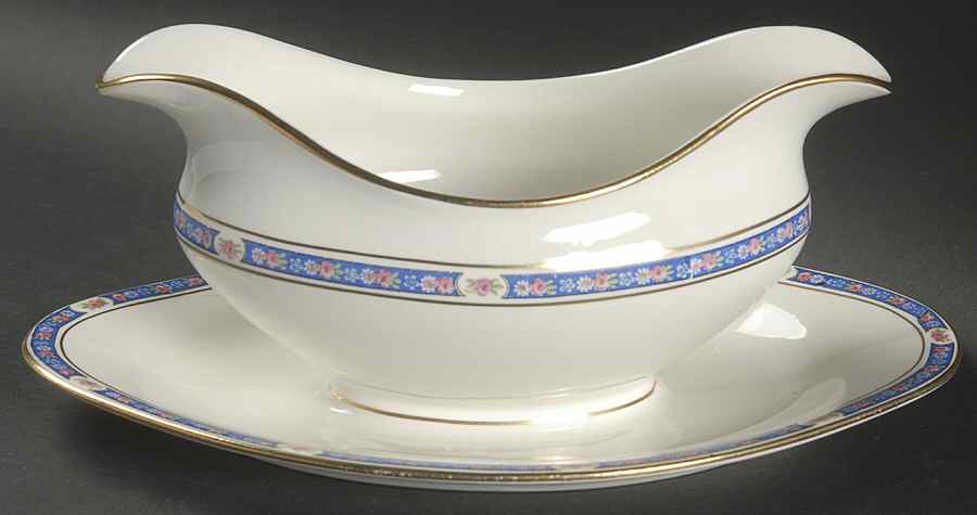 JB118 Gravy Boat with Attached Underplate by Johnson Brothers-1