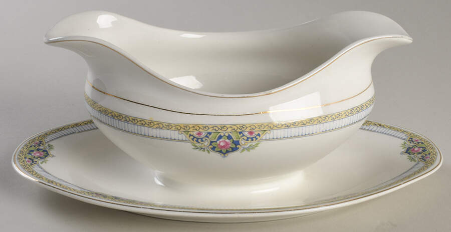 JB126 Gravy Boat with Attached Underplate by Johnson Brothers-1