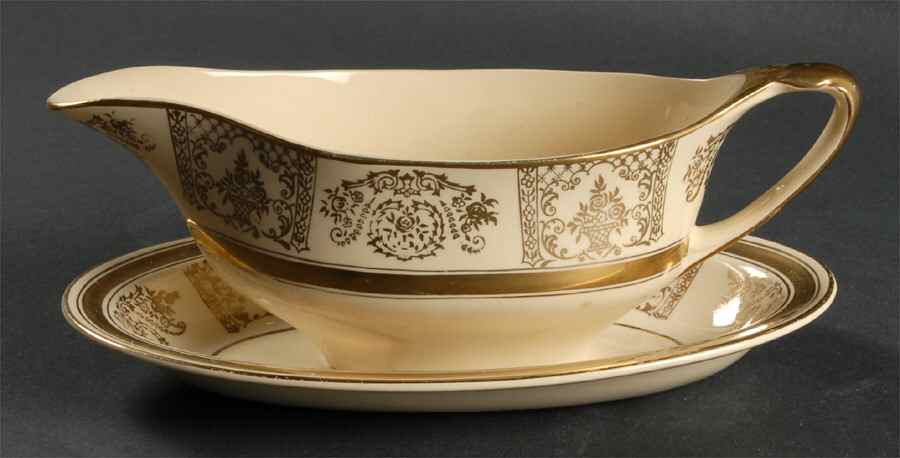 JB13 Gravy Boat & Underplate by Johnson Brothers-1