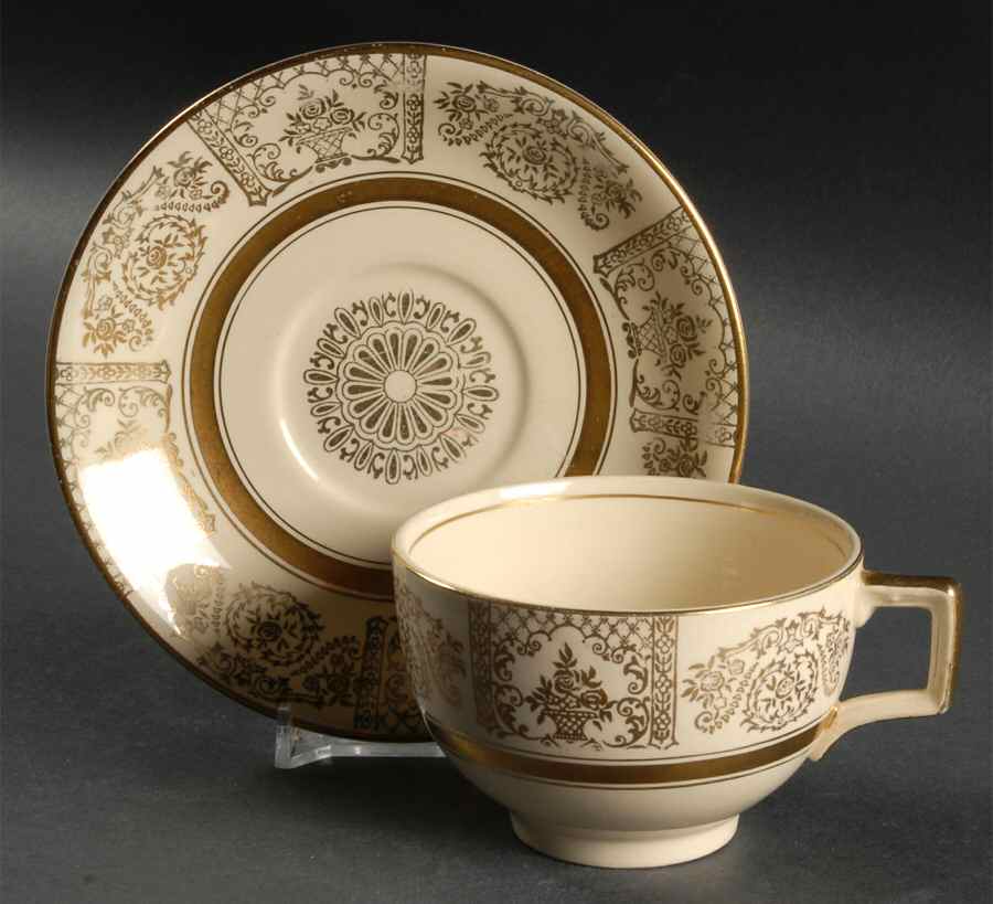 JB13 Footed Cup & Saucer Set by Johnson Brothers-1