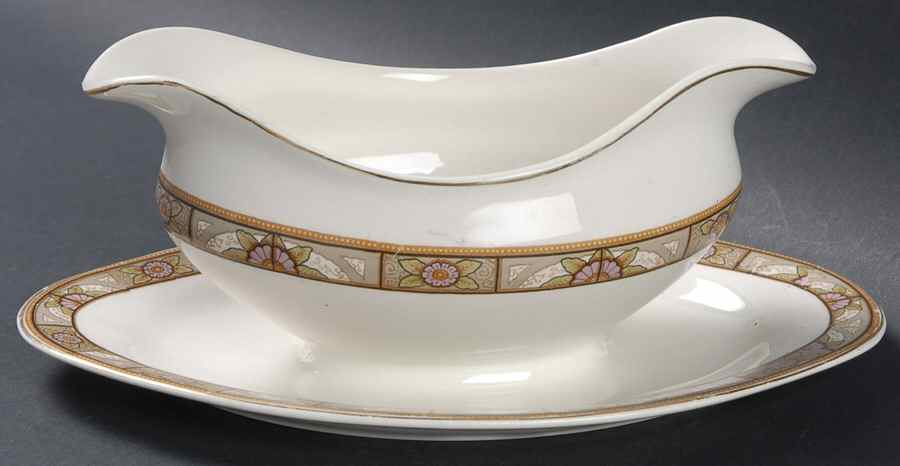 JB130 Gravy Boat with Attached Underplate by Johnson Brothers-1