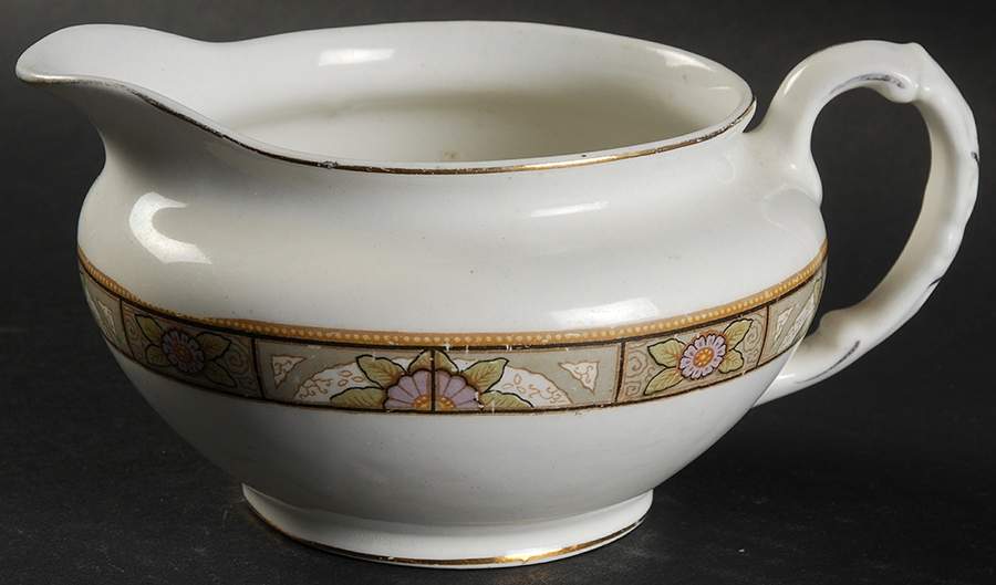 JB130 Creamer by Johnson Brothers-1