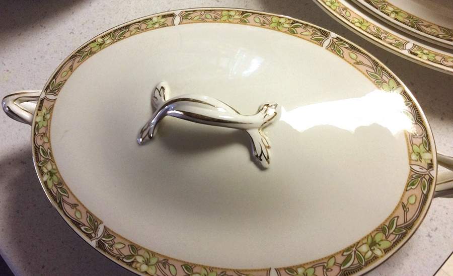 JB134 Oval Covered Vegetable by Johnson Brothers-1