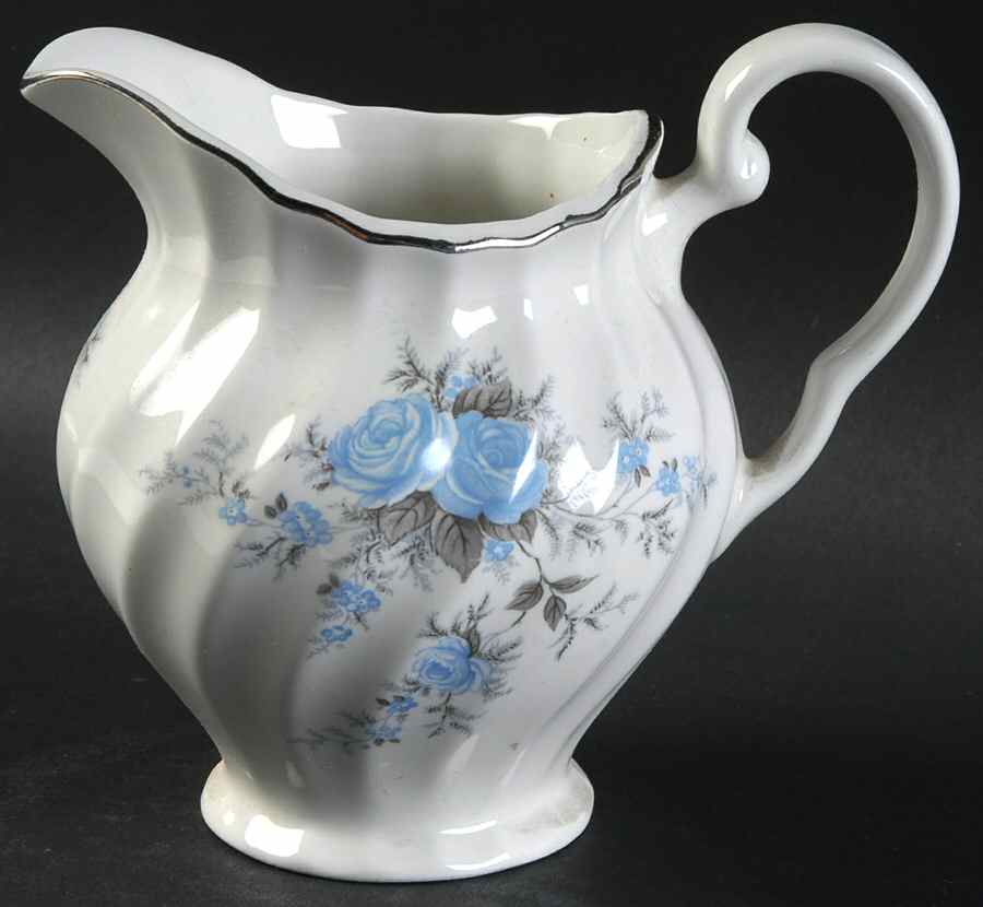 JB139 Creamer by Johnson Brothers-1