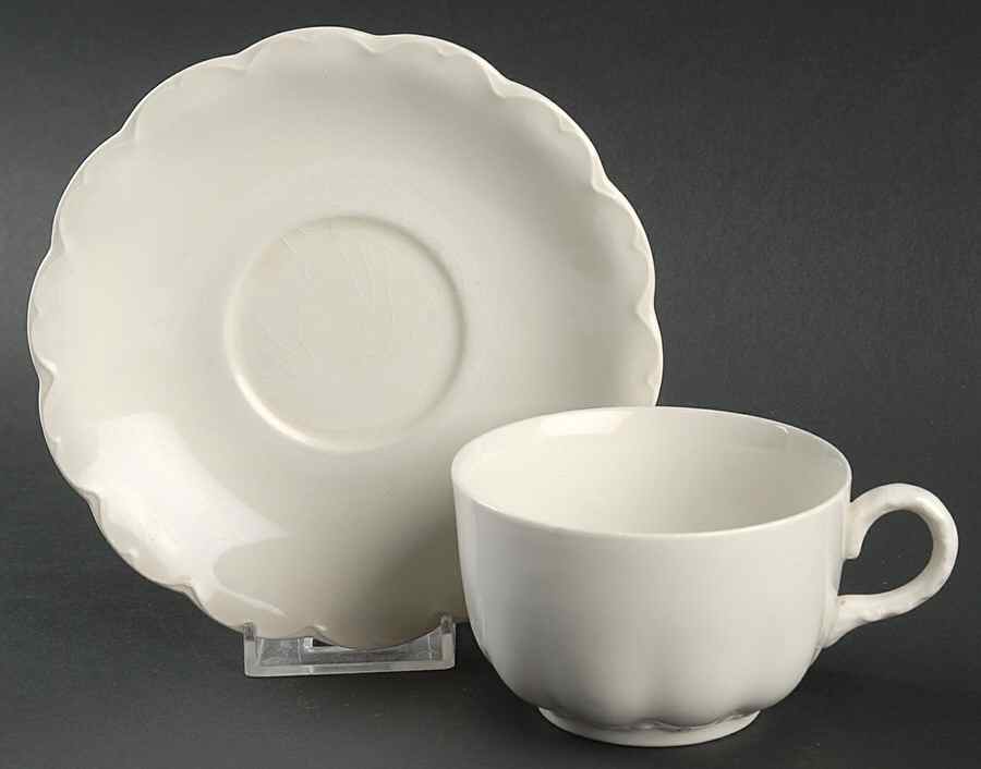 JB163 Flat Cup & Saucer Set by Johnson Brothers-1