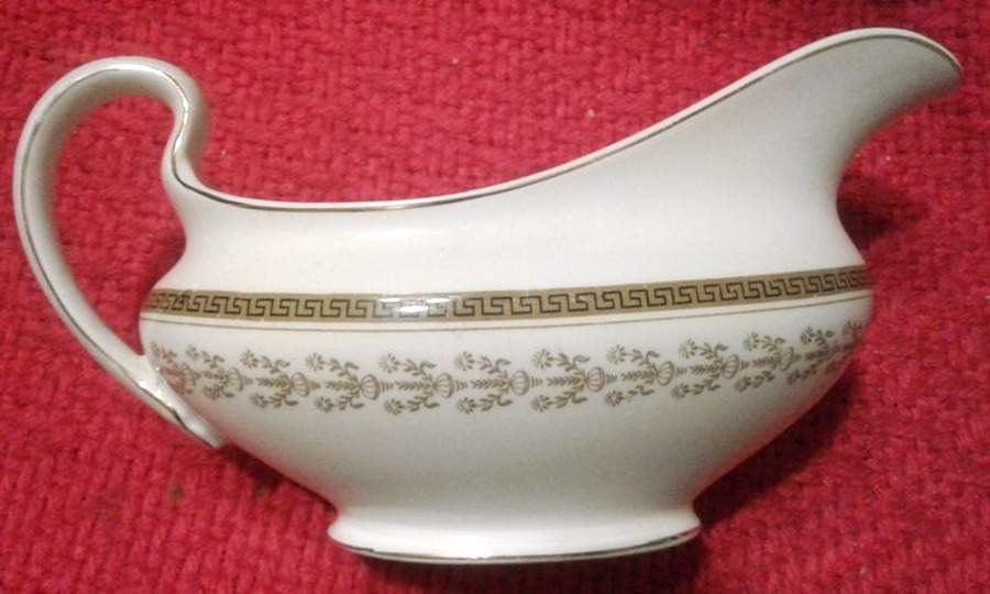 JB189 Gravy Boat by Johnson Brothers-1