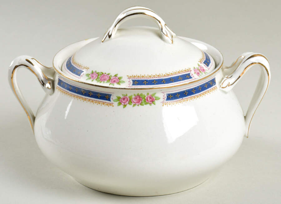 JB205 Sugar Bowl & Lid by Johnson Brothers-1