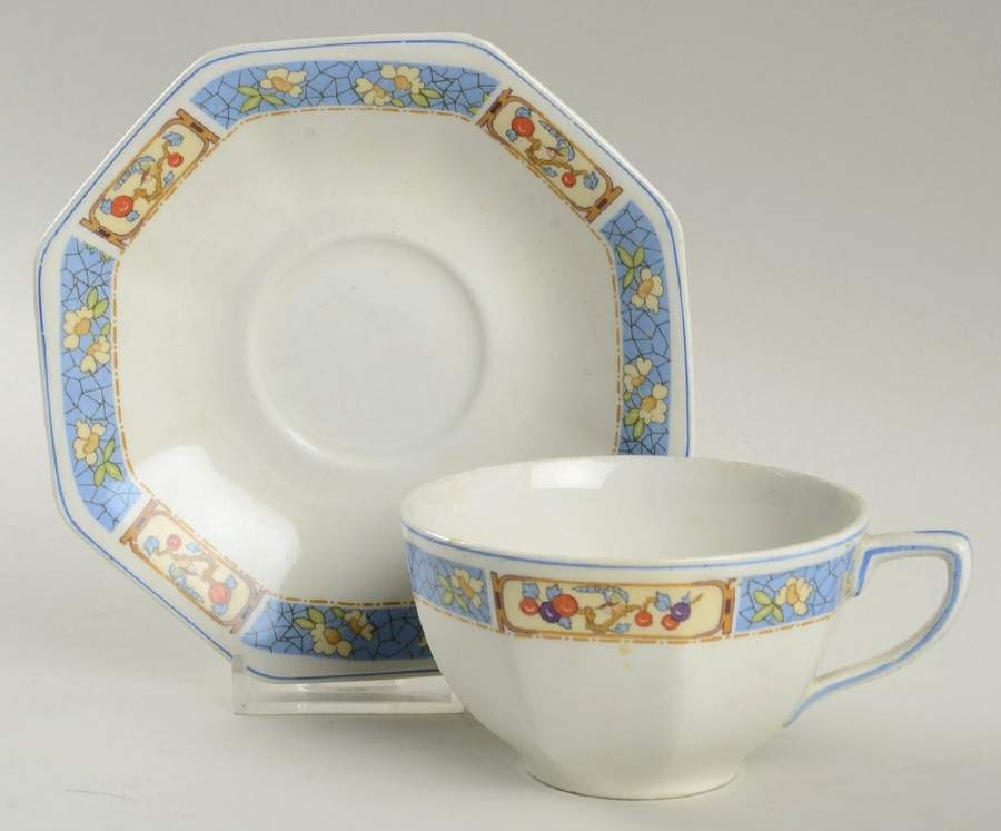 JB206 Flat Cup & Saucer Set by Johnson Brothers-1
