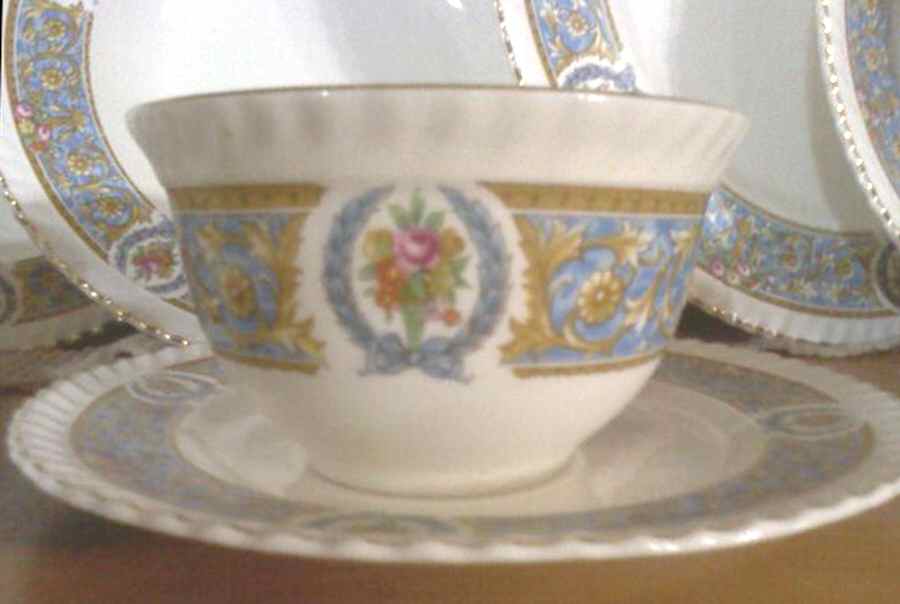 JB227 Flat Cup & Saucer Set by Johnson Brothers-1