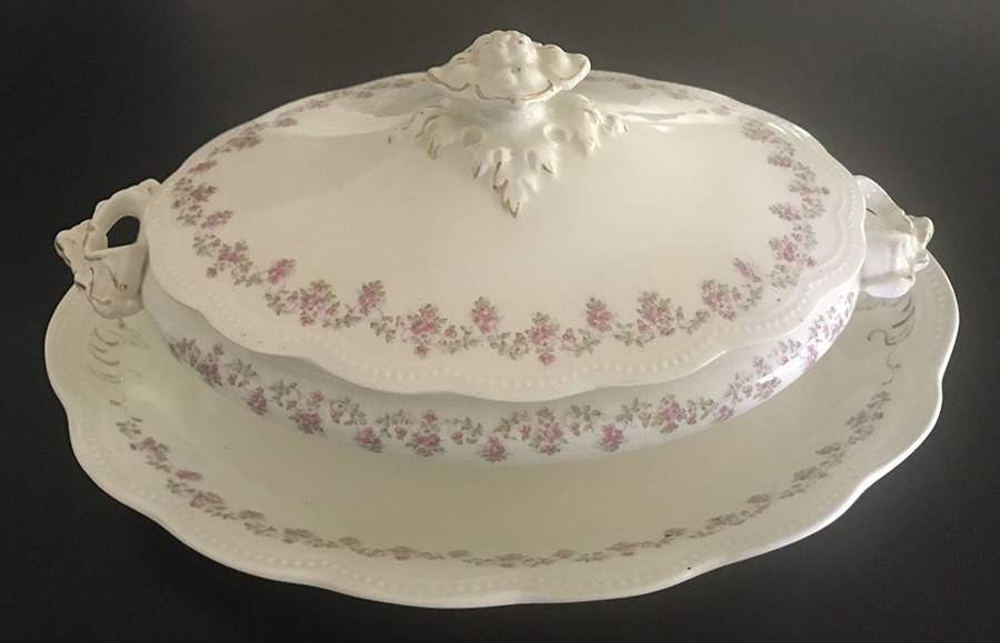 JB250 Oval Covered Vegetable by Johnson Brothers-1