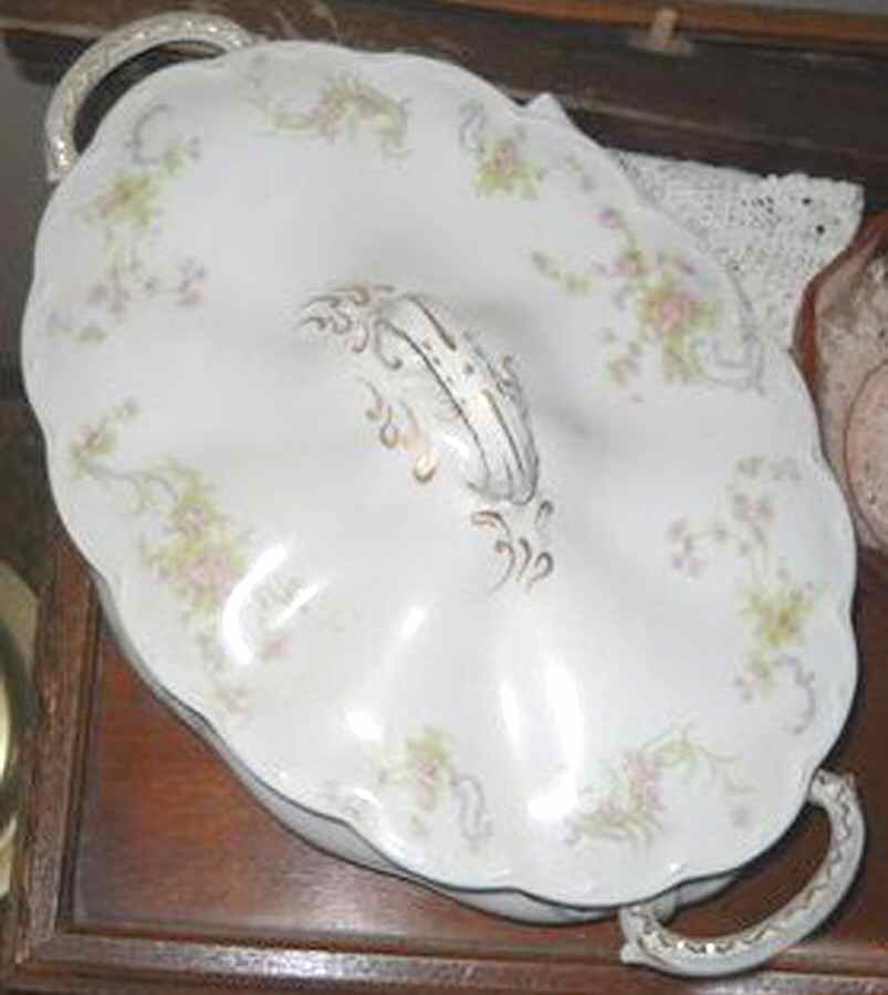 JB251 Oval Covered Vegetable by Johnson Brothers-1