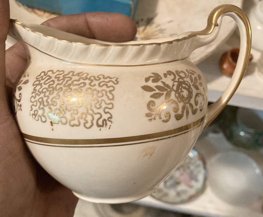 JB255 Creamer by Johnson Brothers-1