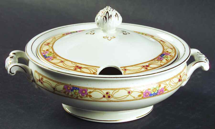 JB29 Sauce Boat & Lid by Johnson Brothers-1