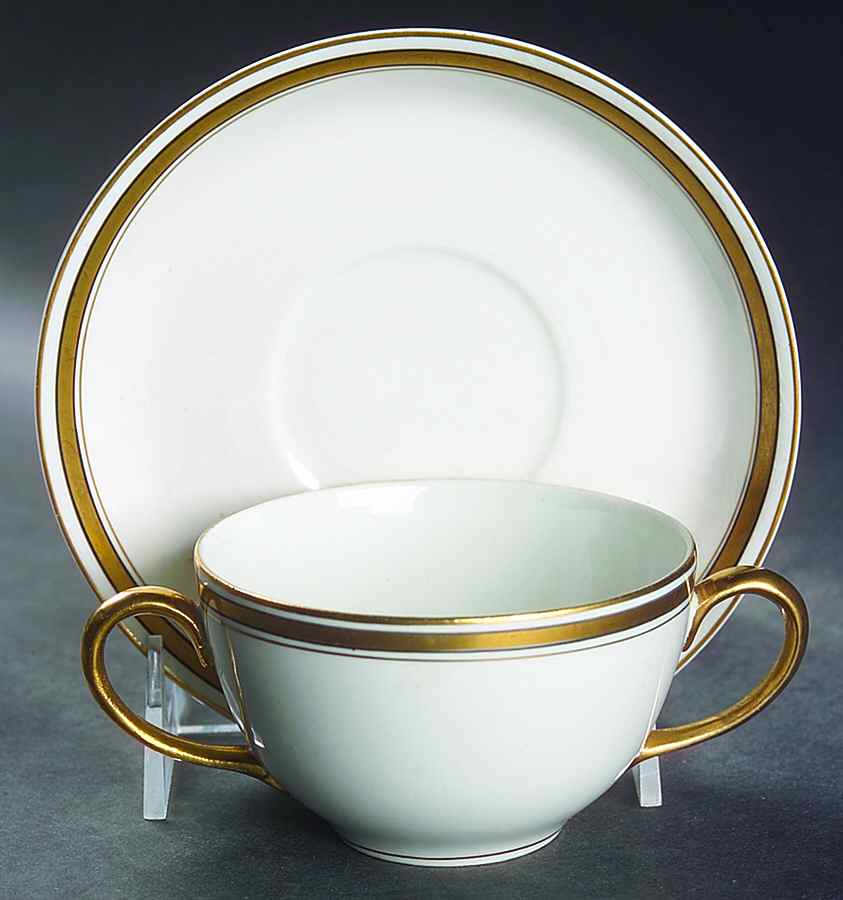 JB301 Flat Bouillon Cup & Saucer by Johnson Brothers-1