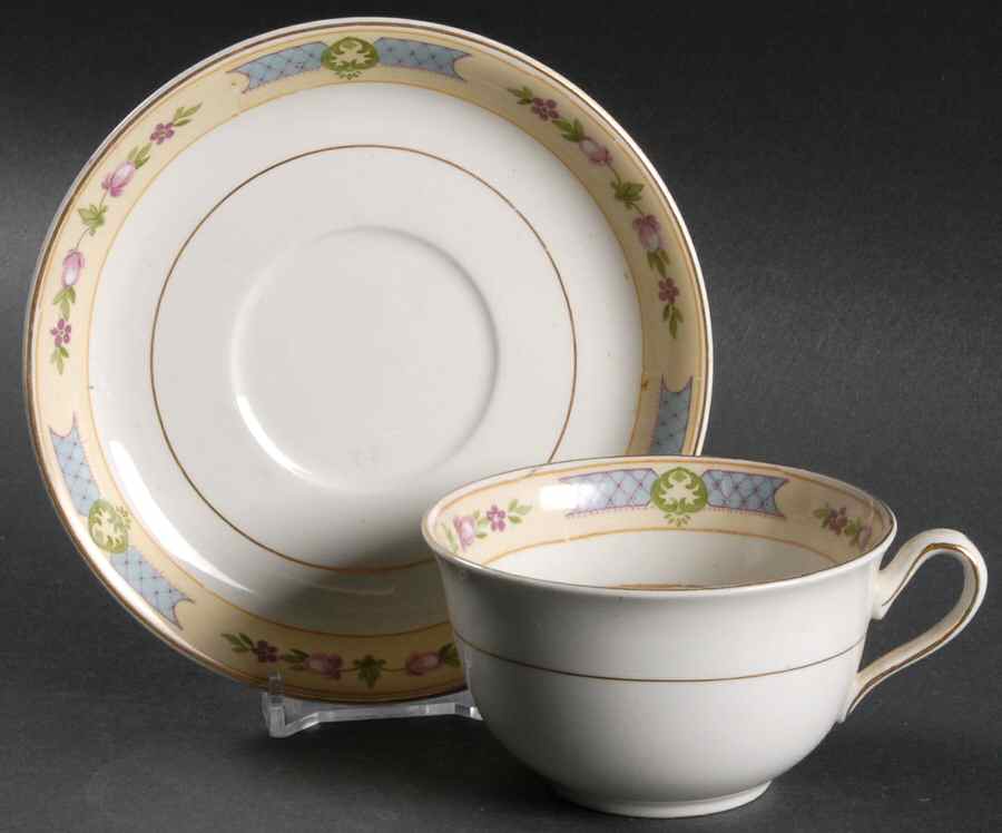 JB57 Flat Cup & Saucer Set by Johnson Brothers-1
