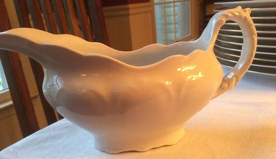 JB68 Gravy Boat by Johnson Brothers-1