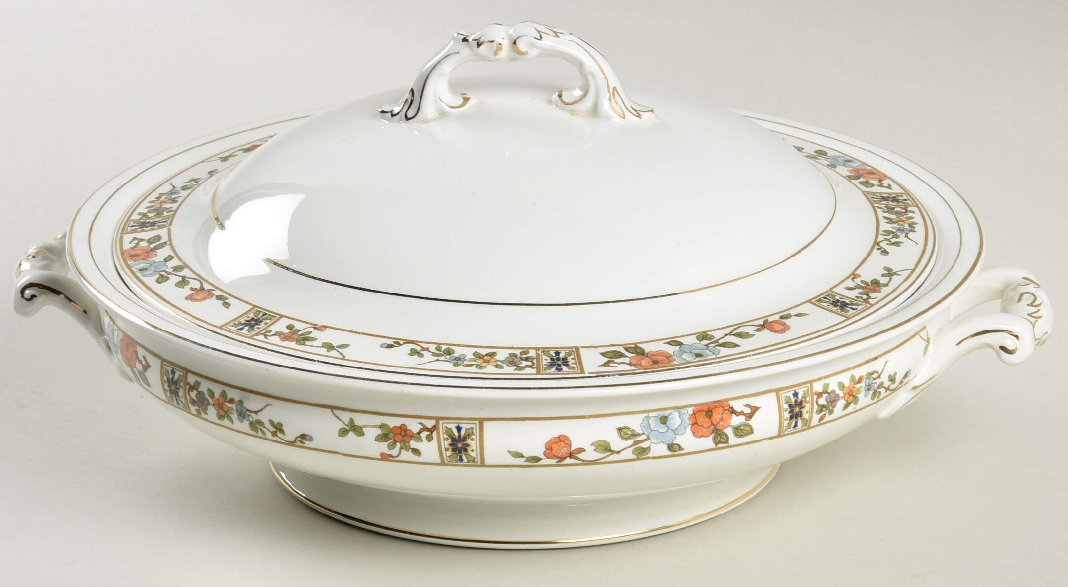 JB71 Round Covered Vegetable by Johnson Brothers-1