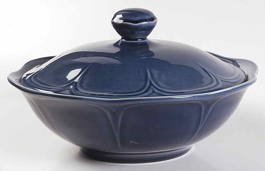 La Rochelle Round Covered Vegetable by Johnson Brothers-1