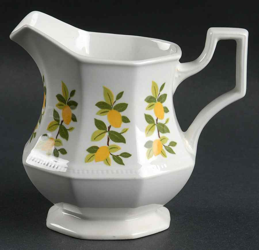 Lemon Tree (Heritage, Octagonal) Creamer by Johnson Brothers-1