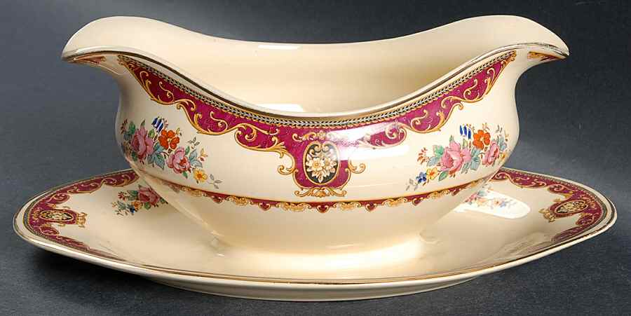 Lindsey Gravy Boat with Attached Underplate by Johnson Brothers-1
