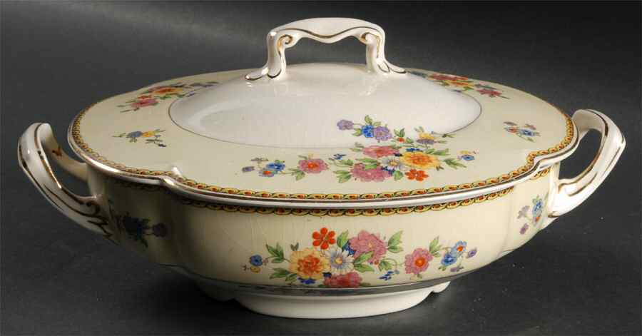 The Lombardy Oval Covered Vegetable by Johnson Brothers-1